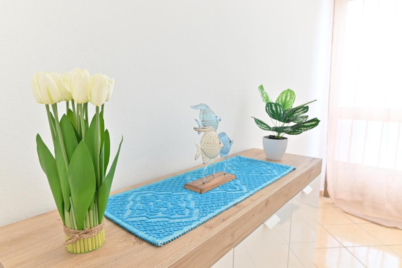 Izzhome Flamingo Pula Extérieur photo